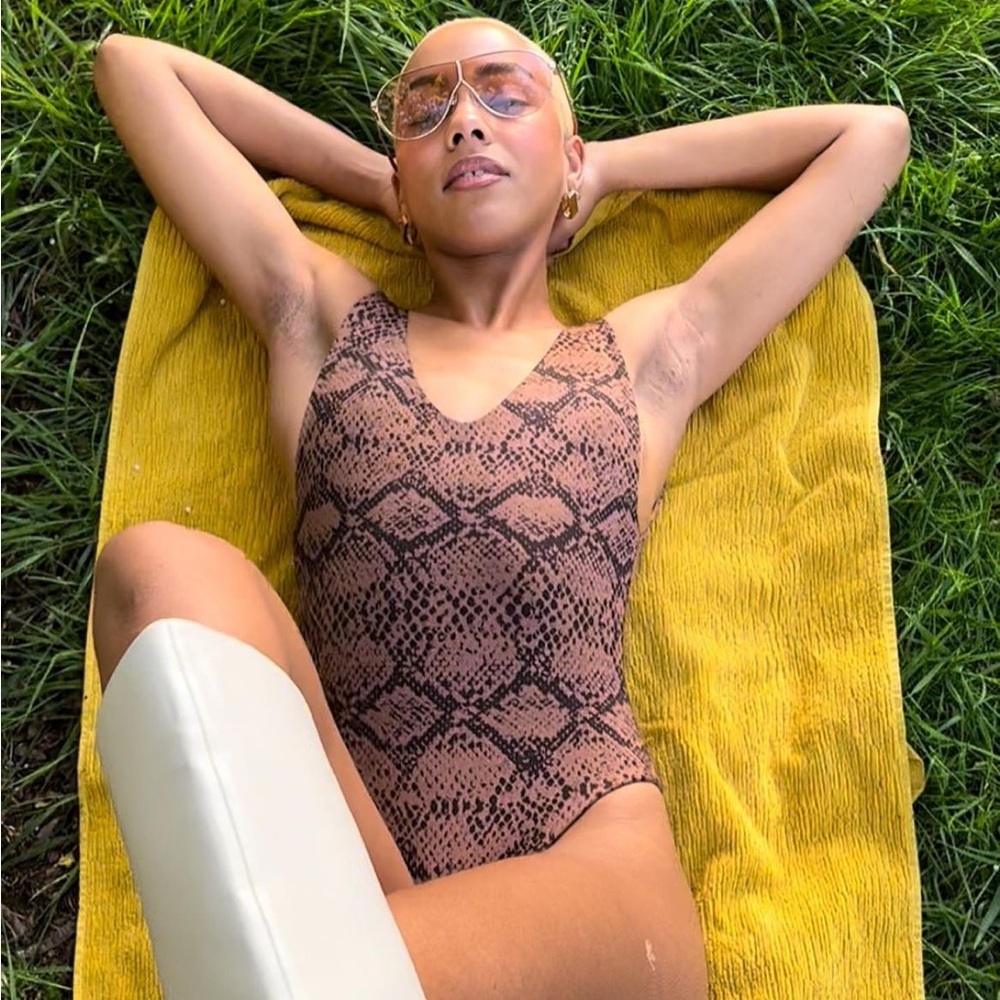 NWT Londre minimalist swimsuit in Desert Snake XXL